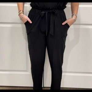 Albion Fit Black Bow Belt Capri